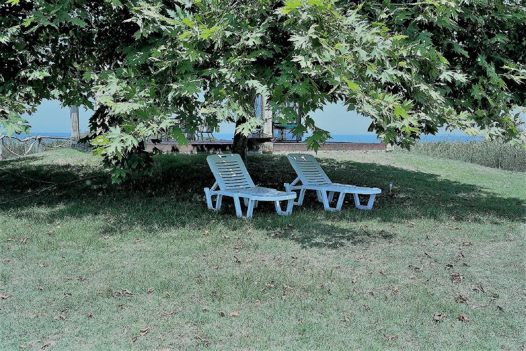 Sea Breeze Ena Apartment Korakokhórion Екстериор снимка