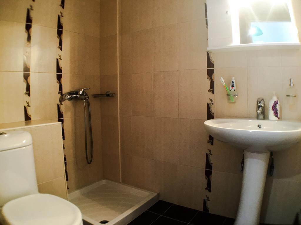 Sea Breeze Ena Apartment Korakokhórion Екстериор снимка