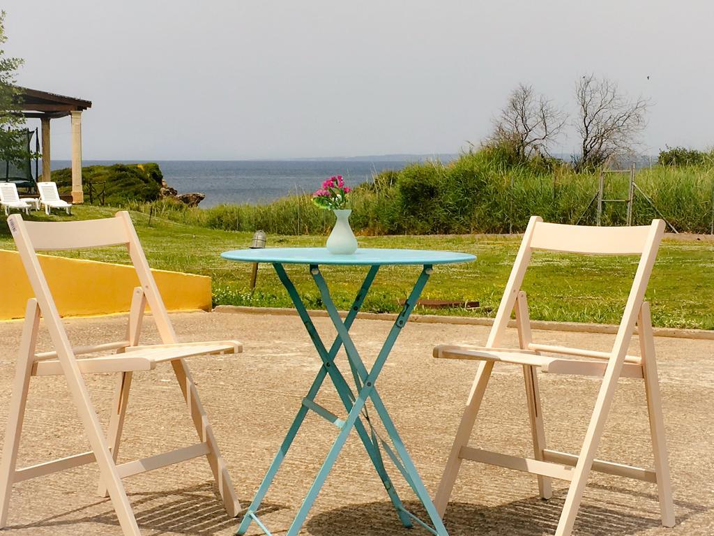 Sea Breeze Ena Apartment Korakokhórion Екстериор снимка