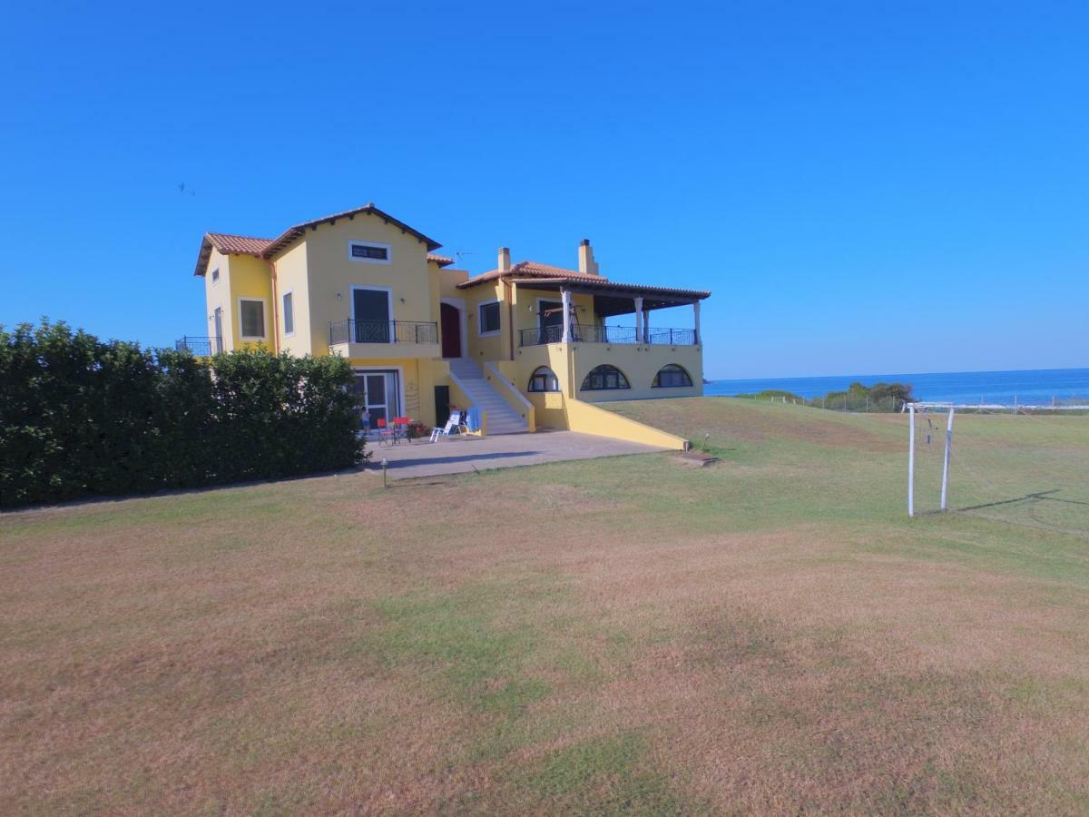 Sea Breeze Ena Apartment Korakokhórion Екстериор снимка